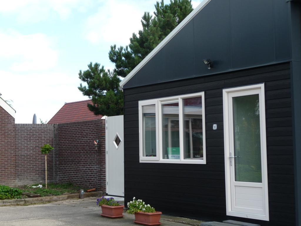 B&B “Te Warskip Bij Blokvis” Medemblik Camera foto